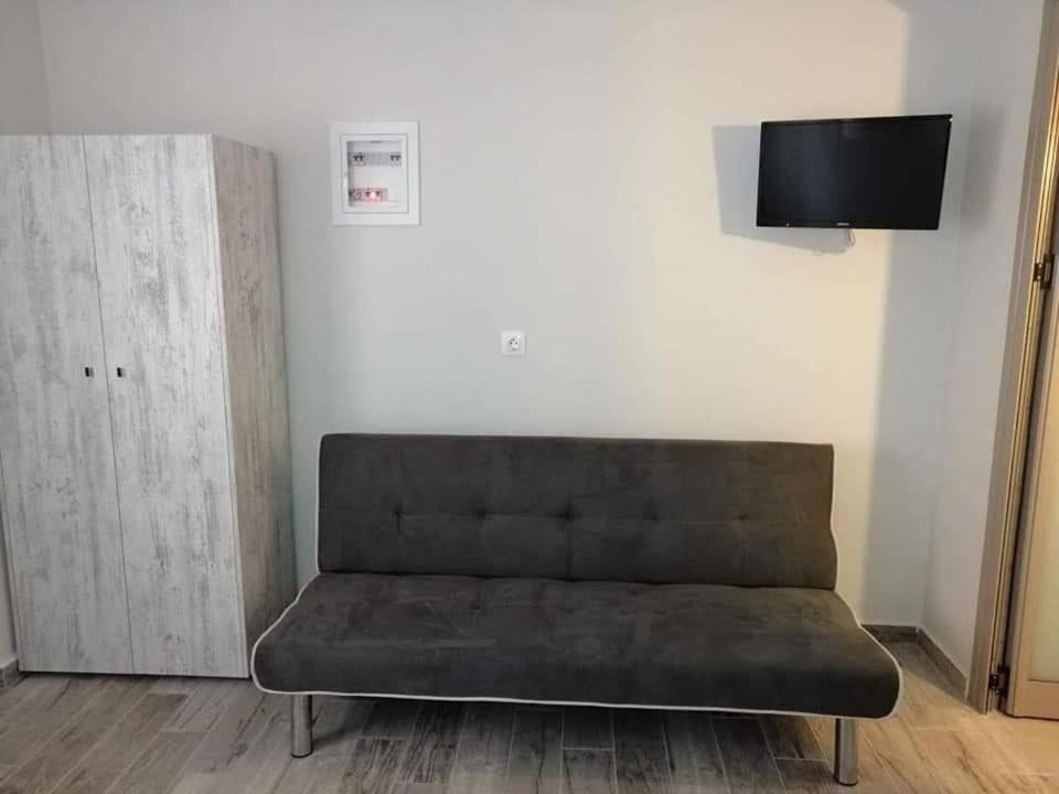 Ethra Luxury Studios Asproválta Eksteriør bilde